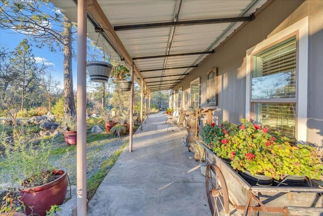 22389 Parrotts Ferry Rd, Sonora, CA 95370