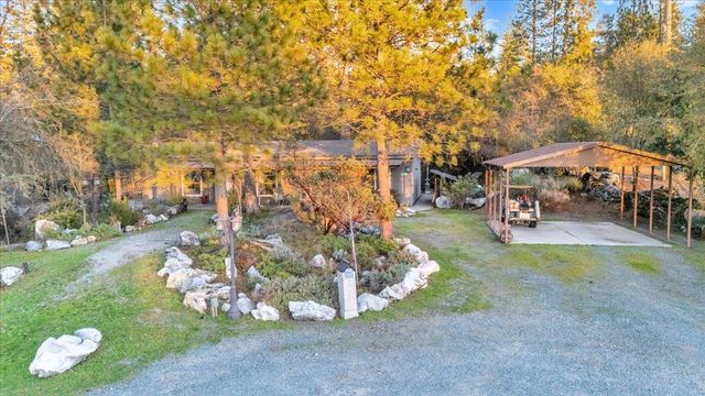 22389 Parrotts Ferry Rd, Sonora, CA 95370