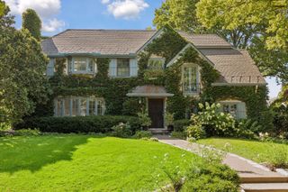 1930 Knox Avenue S, Minneapolis, MN 55403