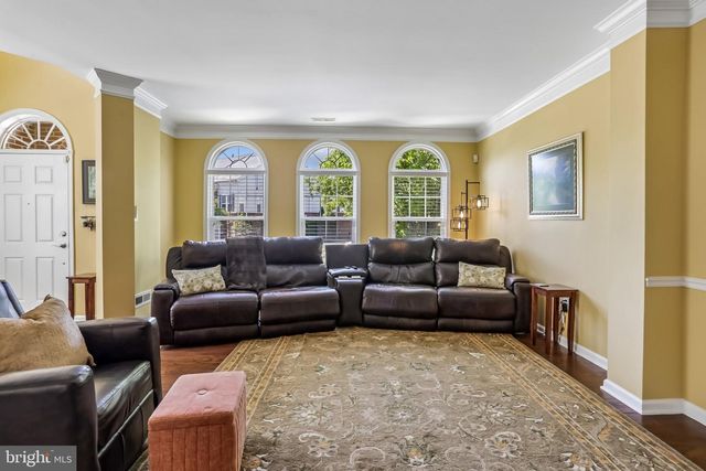 19446 COPPERMINE SQ, Leesburg, VA 20176