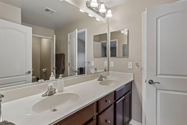 19446 COPPERMINE SQ, Leesburg, VA 20176