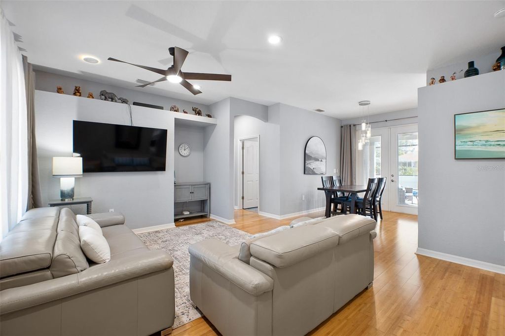 Image 9 of property listing at 4320 MICHALER STREET, North Port, FL 34286