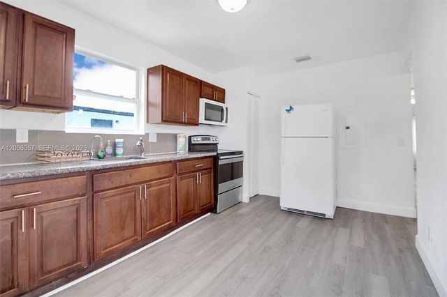 7770 NW 9th Avenue, Miami, FL 33150