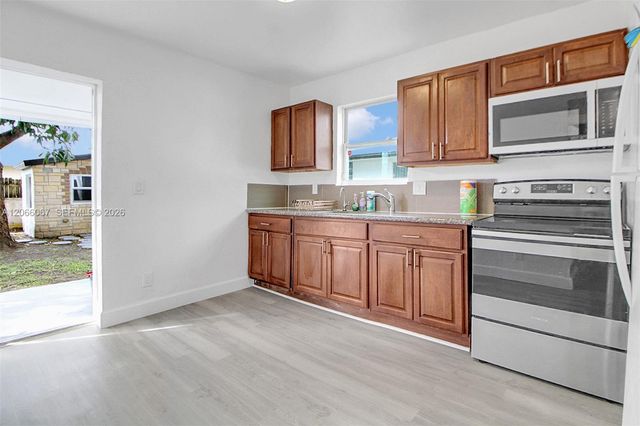 7770 NW 9th Avenue, Miami, FL 33150