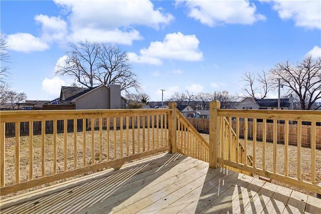 5005 Grandview Street, Shawnee, KS 66203