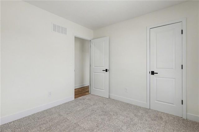 5005 Grandview Street, Shawnee, KS 66203