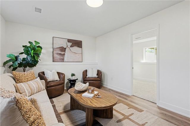 5005 Grandview Street, Shawnee, KS 66203