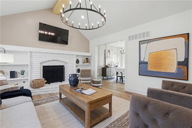 5005 Grandview Street, Shawnee, KS 66203