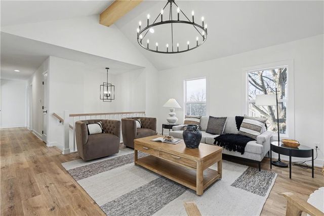 5005 Grandview Street, Shawnee, KS 66203