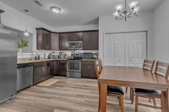 2045 Pinecrest Dr Unit 22, Nashville, TN 37211
