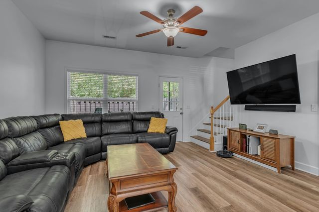 2045 Pinecrest Dr Unit 22, Nashville, TN 37211
