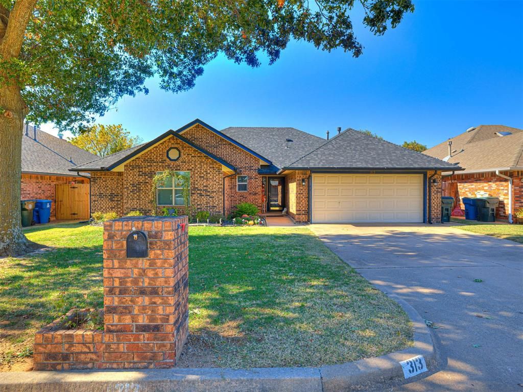 313 E Remington Avenue, Midwest City, OK 73130