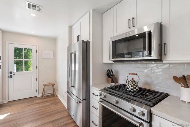 4454 Bertha Ct, San Diego, CA 92117