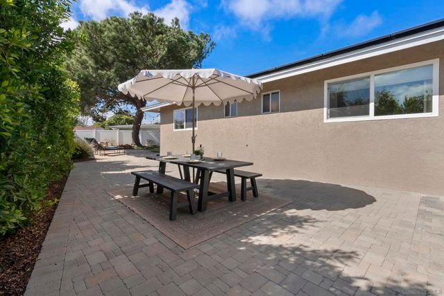 4454 Bertha Ct, San Diego, CA 92117