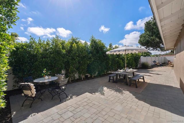 4454 Bertha Ct, San Diego, CA 92117
