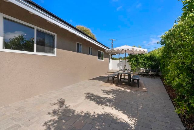 4454 Bertha Ct, San Diego, CA 92117