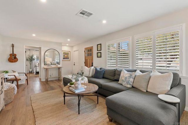 4454 Bertha Ct, San Diego, CA 92117
