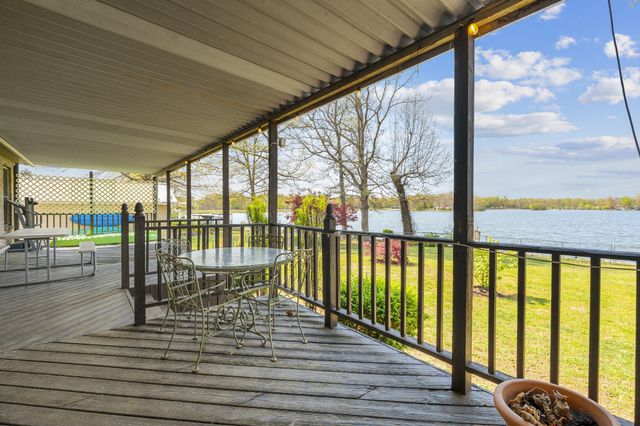76 Lakeshore Dr, Beechgrove, TN 37018