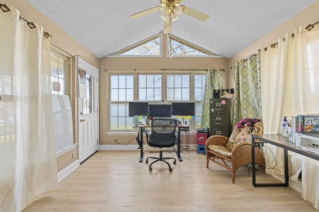 76 Lakeshore Dr, Beechgrove, TN 37018