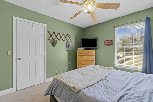 76 Lakeshore Dr, Beechgrove, TN 37018
