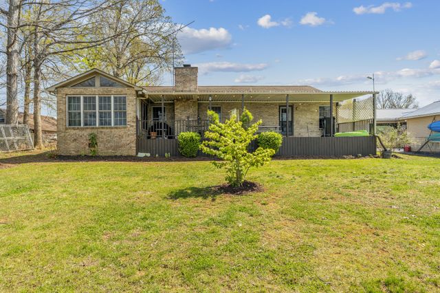 76 Lakeshore Dr, Beechgrove, TN 37018