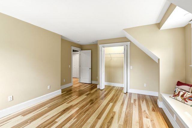 36 Sovereign Way, Northampton, MA 01062