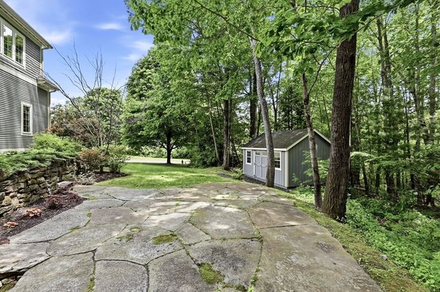 36 Sovereign Way, Northampton, MA 01062