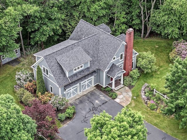 36 Sovereign Way, Northampton, MA 01062