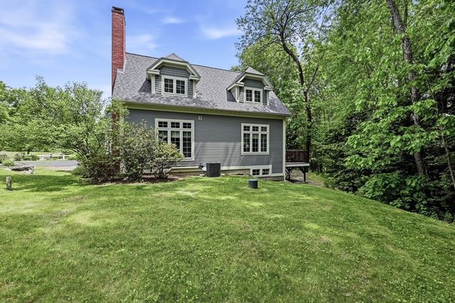 36 Sovereign Way, Northampton, MA 01062