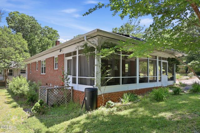 101 Hanna Street, Carrboro, NC 27510