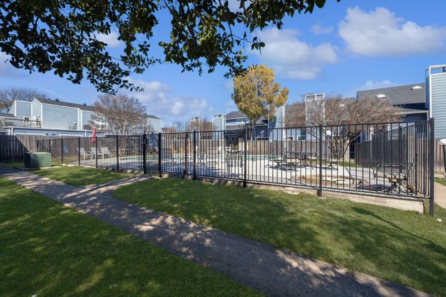 1010 W Rundberg LN 30, Austin, TX 78758