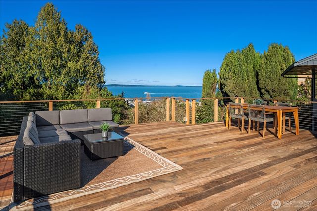 3350 58th Avenue SW, Seattle, WA 98116