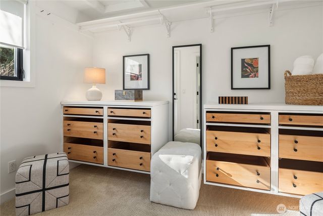 3350 58th Avenue SW, Seattle, WA 98116