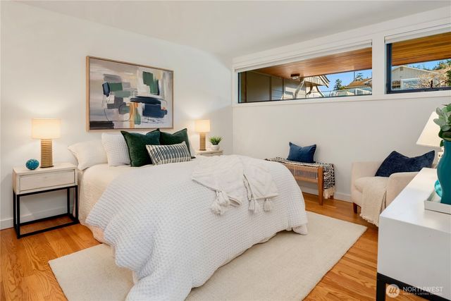 3350 58th Avenue SW, Seattle, WA 98116