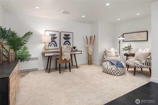 3350 58th Avenue SW, Seattle, WA 98116