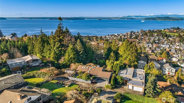 3350 58th Avenue SW, Seattle, WA 98116