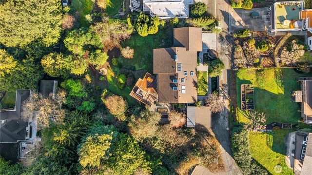 3350 58th Avenue SW, Seattle, WA 98116