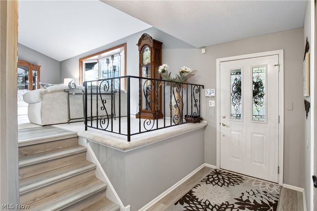 7820 Klein Drive, Middleburg Heights, OH 44130