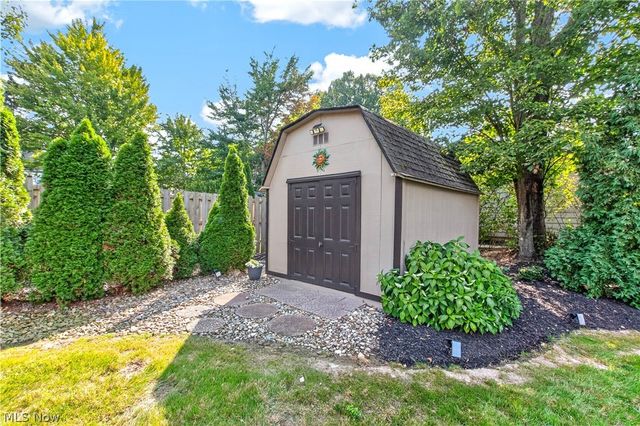 7820 Klein Drive, Middleburg Heights, OH 44130