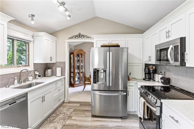 7820 Klein Drive, Middleburg Heights, OH 44130