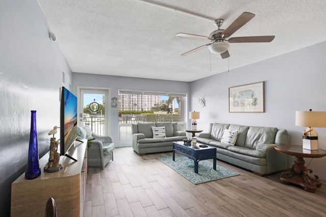 999 N Riverside Dr 3, Pompano Beach, FL 33062