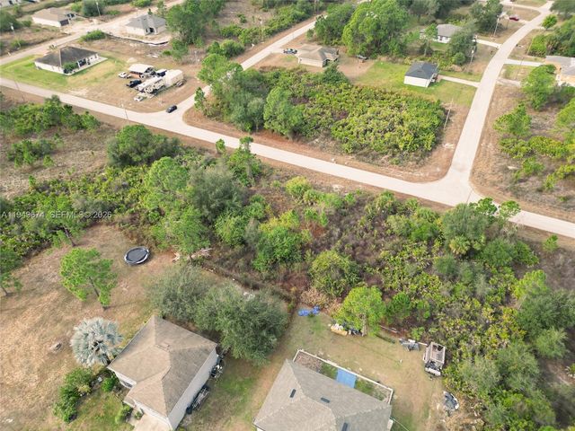 549 BEACH AVE S, Lehigh Acres, FL 33974