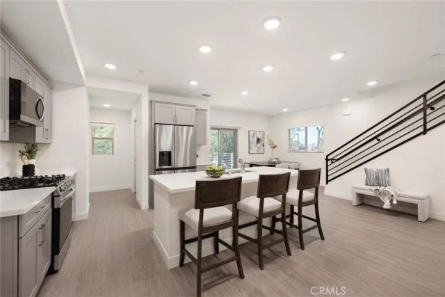 2457 1st Avenue, La Verne, CA 91750