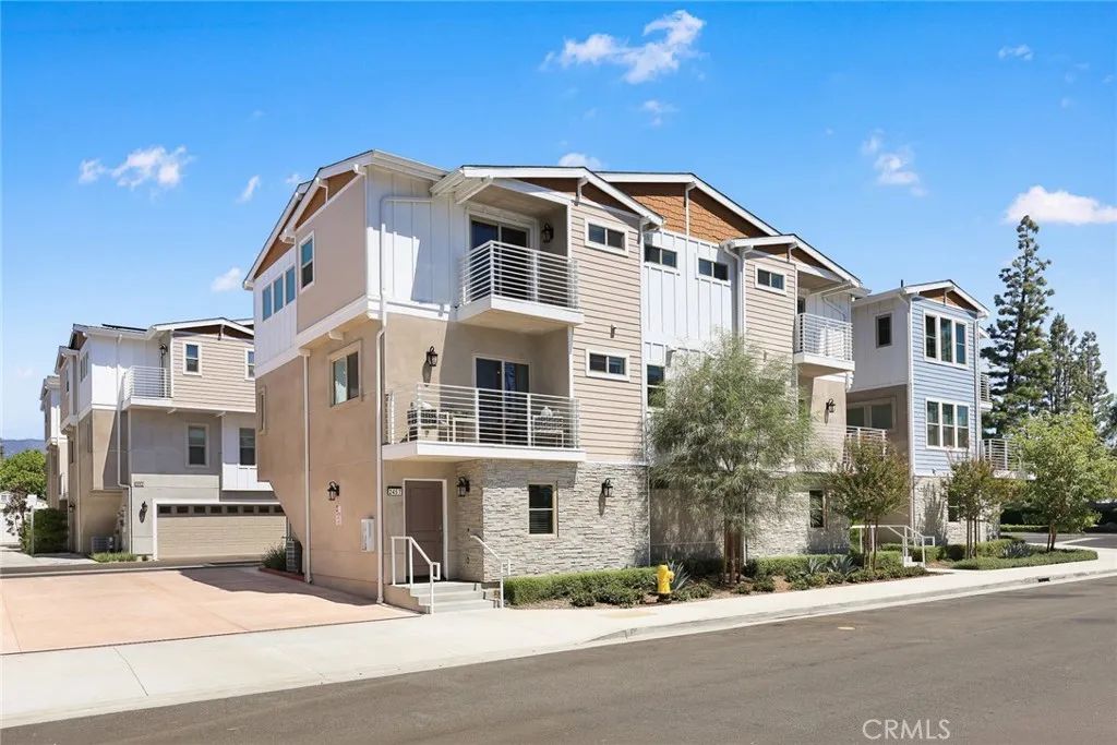 2457 1st Avenue, La Verne, CA 91750