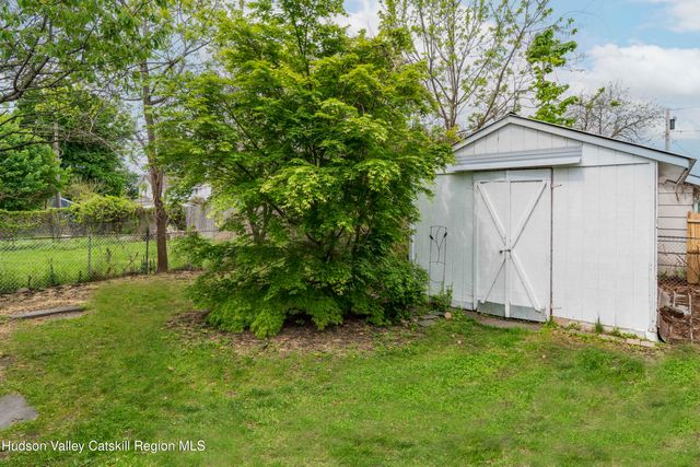 15 Charles Street, Rhinebeck, NY 12572