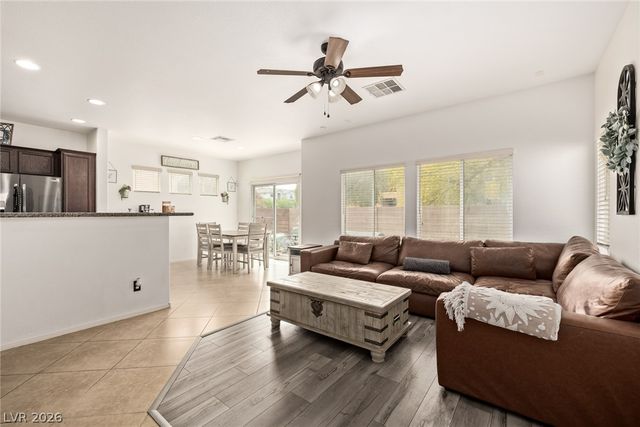 6215 Blushing Willow Street, North Las Vegas, NV 89081