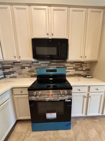10735 Norchester Village, Houston, TX 77070