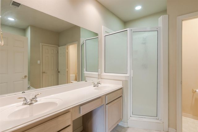 10735 Norchester Village, Houston, TX 77070
