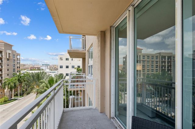 2665 SW 37th Ave 612, Miami, FL 33133