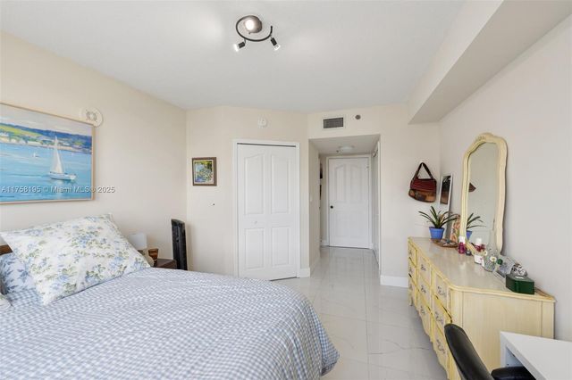 2665 SW 37th Ave 612, Miami, FL 33133